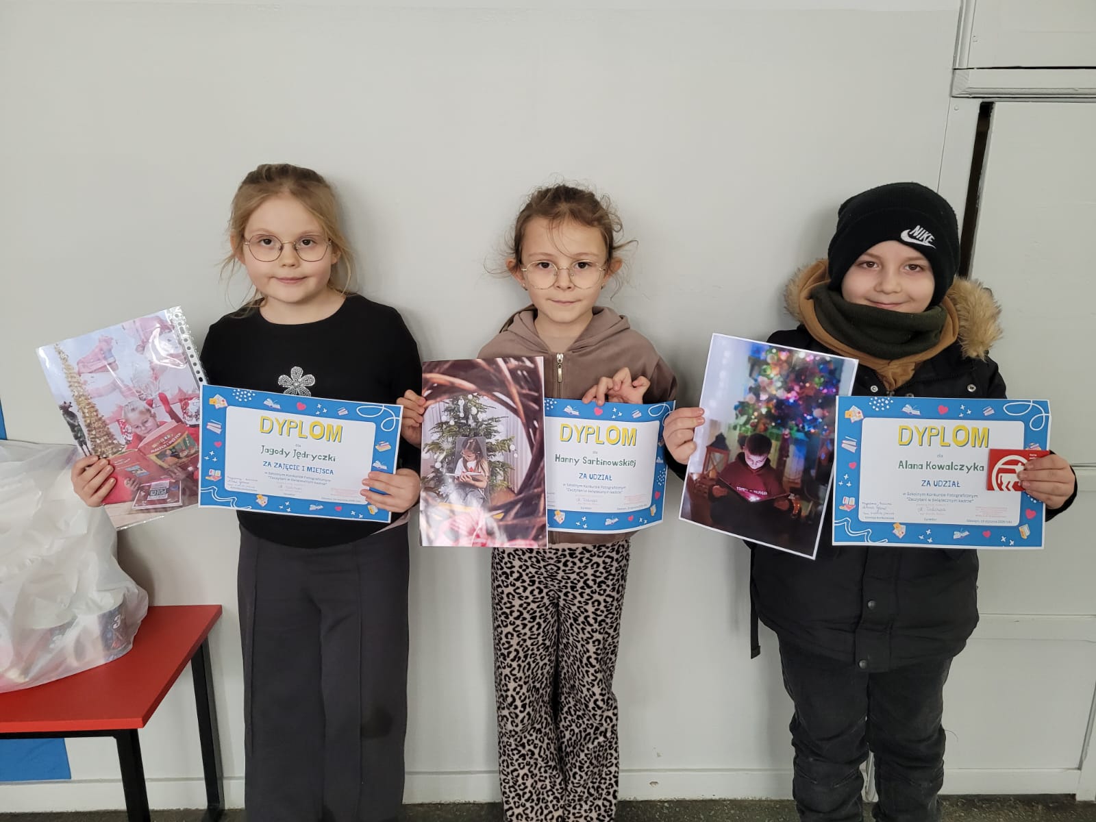 Wyniki konkursu fotograficznego Zaczytani w świątecznym kadrze